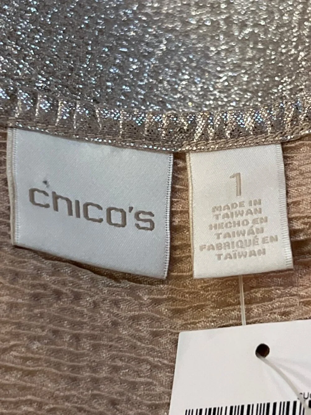 NEW Chicos Sierra Shimmer Tee Champagne Metallic Womens 1 M - Picture 6 of 15